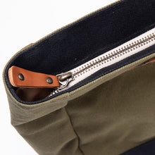 Load image into Gallery viewer, 琉球帆布⑪Two-tone round bottom bag
