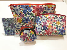 Cargar imagen en el visor de la galería, BLANC JUJU㉑Accessory set ① (Pouch with gusset, arch purse, 2 coasters)
